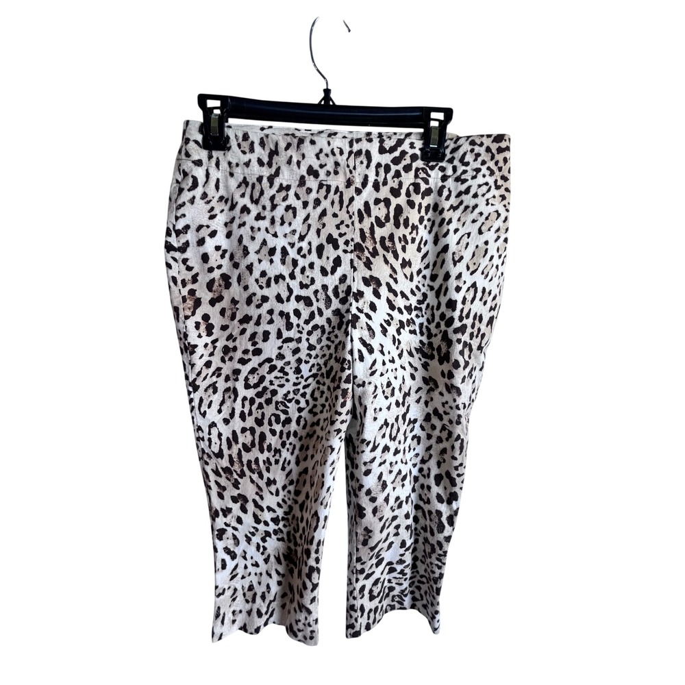 Chicos So Slimming Pants Size 1 Leopard Print Cropped Capri Tan Brown Womens